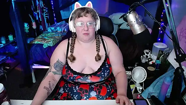 FatVeronica online show from 01-27-25, 06:30