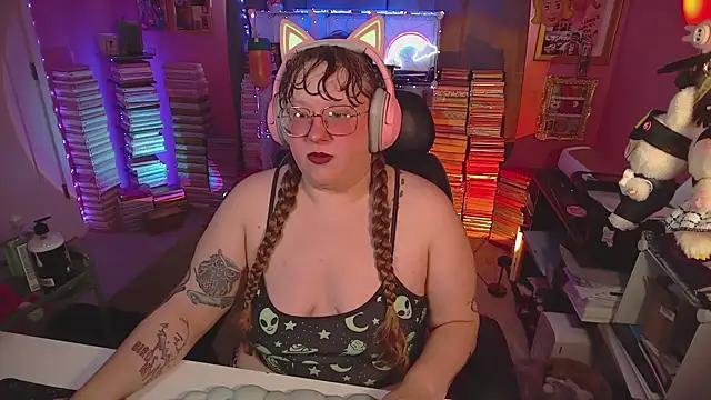 FatVeronica online show from 07-04-26, 05:06