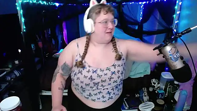 FatVeronica online show from 02-06-25, 06:29