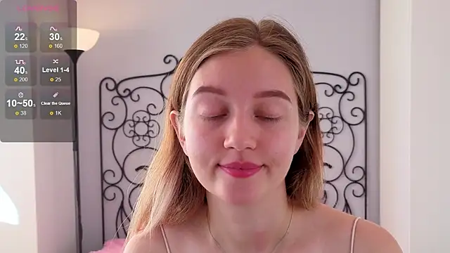 Ksuhesa online show from 10-25-25, 03:28