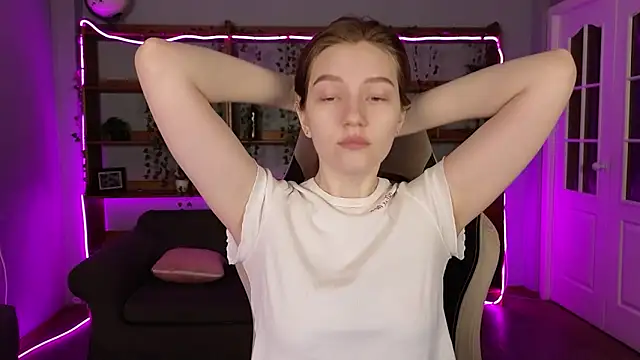 Ksuhesa online show from 02-14-26, 01:06