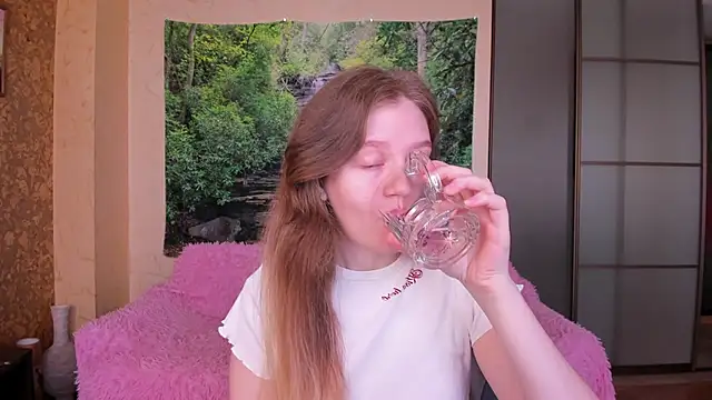 Ksuhesa online show from 04-25-26, 08:06