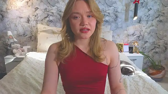 Aurora Golden1 online show from 04-04-26, 02:29