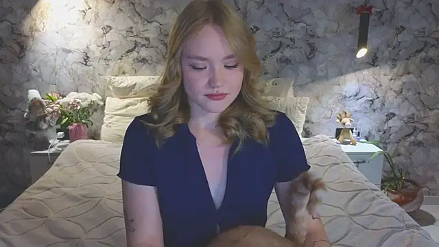 Aurora Golden1 online show from 07-11-26, 08:47