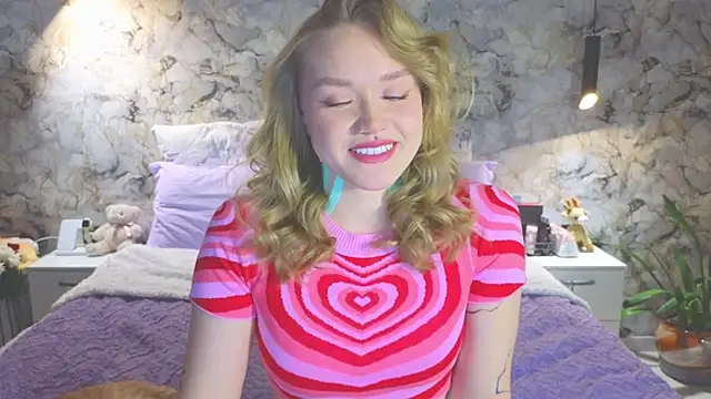 Snapshot of Aurora_Golden1 chatting on 11-20-25, 04:40 Aurora Golden1 online show from 11-20-25, 04:40