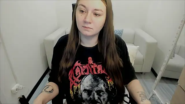 AlisaBacker online show from 03-21-25, 01:34