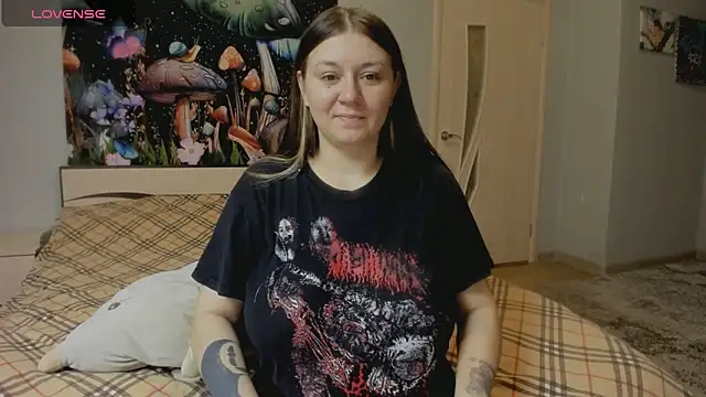 AlisaBacker online show from 10-17-25, 03:47