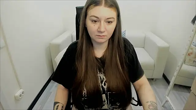 AlisaBacker online show from 03-13-25, 03:39