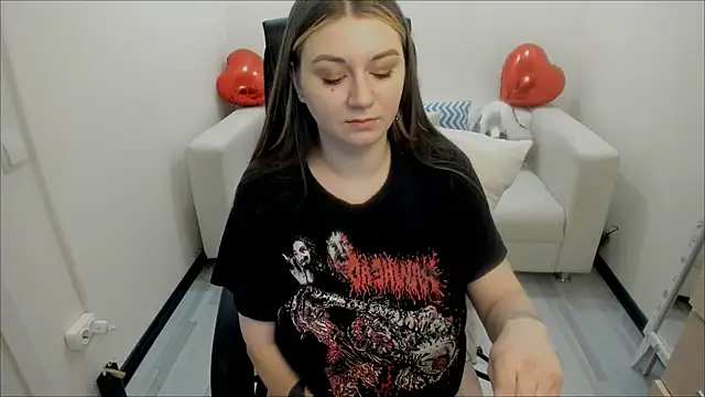 AlisaBacker online show from 02-13-25, 01:37