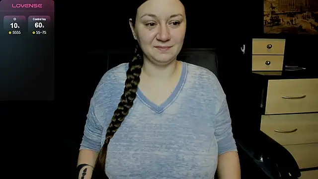 AlisaBacker online show from 04-12-26, 06:00