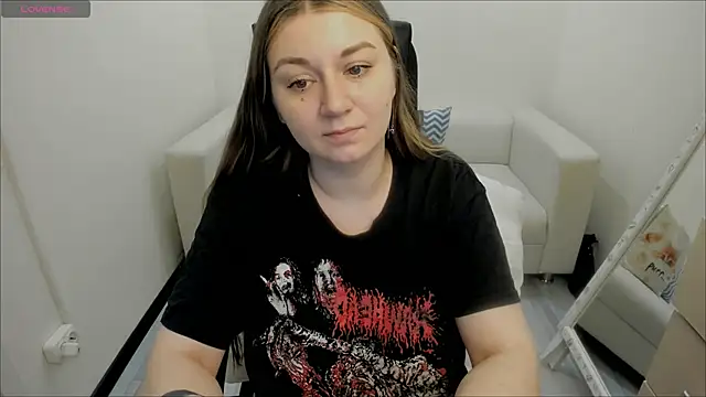 AlisaBacker online show from 01-28-25, 08:04