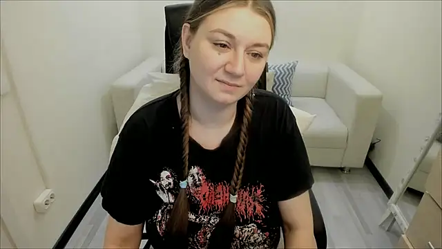 AlisaBacker online show from 02-11-25, 10:28