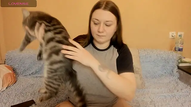 AlisaBacker online show from 01-07-26, 06:57