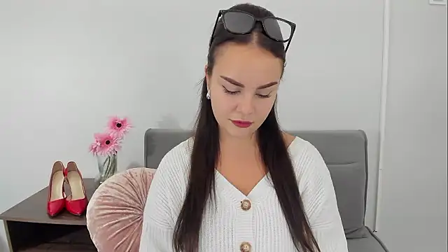 KendalNew online show from 09-30-25, 04:13