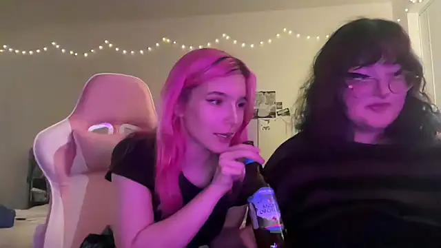 xKittyKat online show from 01-07-26, 03:33