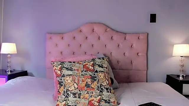 Snapshot of Ezraa1 chatting on 10-02-25, 05:27 Ezraa1 online show from 10-02-25, 05:27