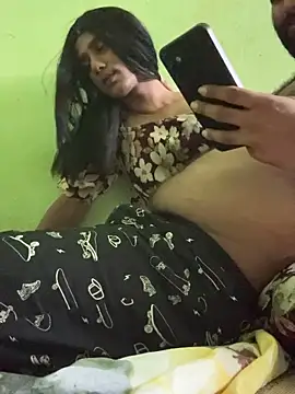 Bluelover0812 online show from 11-06-25, 07:40