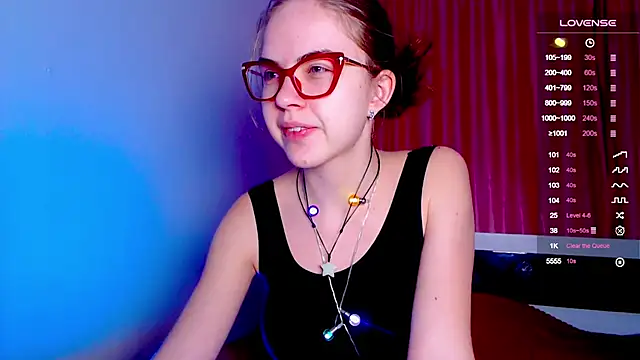 Sarah HS online show from 12-30-24, 01:03