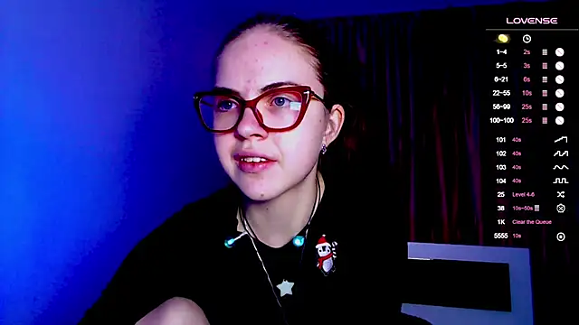 Sarah HS online show from 12-19-24, 04:57