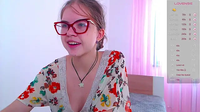 Sarah HS online show from 03-06-25, 11:36