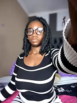 Candy-Heart online show from 10-31-25, 06:10