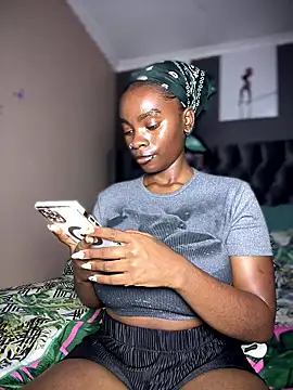 Candy-Heart online show from 01-08-26, 11:55