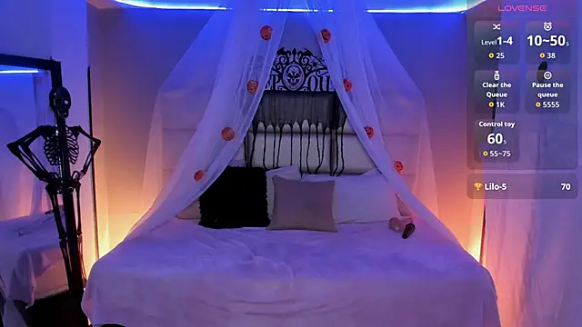 Snapshot of kristen_kassi chatting on 10-28-25, 09:25 kristen kassi online show from 10-28-25, 09:25