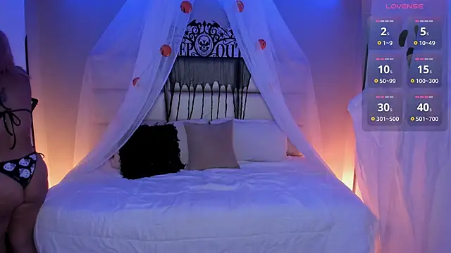 Snapshot of kristen_kassi chatting on 10-25-25, 07:14 kristen kassi online show from 10-25-25, 07:14