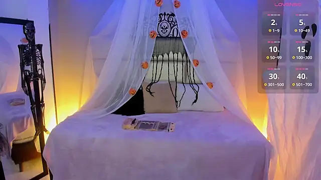 Snapshot of kristen_kassi chatting on 10-17-25, 06:10 kristen kassi online show from 10-17-25, 06:10