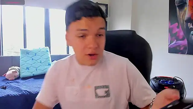 Snapshot of Dunkan_Kravitz chatting on 05-19-26, 10:17 Dunkan Kravitz online show from 05-19-26, 10:17