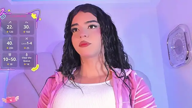 Summer walkerr online show from 11-23-25, 12:37