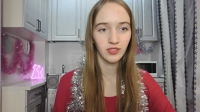 leslie my lovee online show from 12-22-24, 10:58