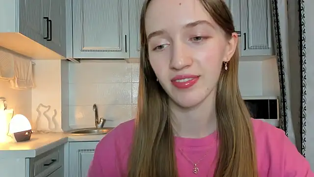 leslie my lovee online show from 10-29-25, 08:41