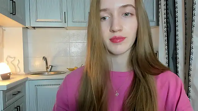 leslie my lovee online show from 11-24-25, 07:36