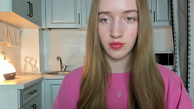 leslie my lovee online show from 10-15-25, 09:23