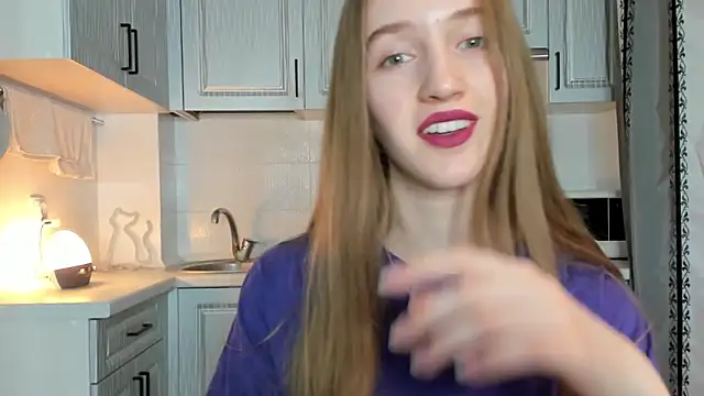 leslie my lovee online show from 10-08-25, 07:03