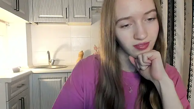 leslie my lovee online show from 12-19-25, 04:31