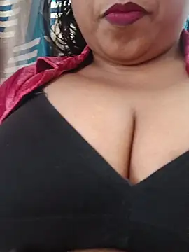 Snapshot of Ivy-09 chatting on 03-01-26, 05:18 Ivy-09 online show from 03-01-26, 05:18