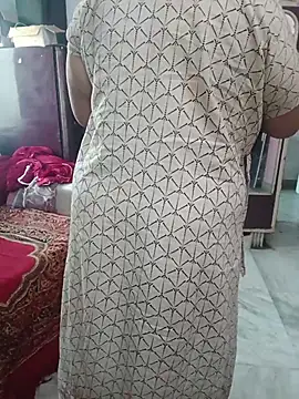 Snapshot of Ivy-09 chatting on 02-14-26, 07:19 Ivy-09 online show from 02-14-26, 07:19