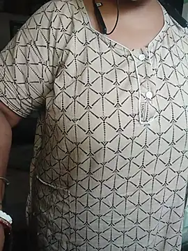 Snapshot of Ivy-09 chatting on 02-27-26, 05:18 Ivy-09 online show from 02-27-26, 05:18