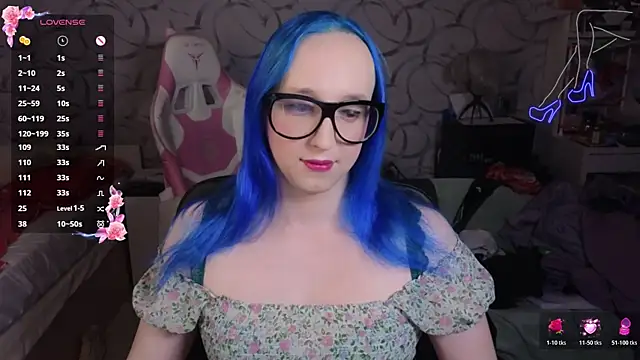 Snapshot of TheTrixy chatting on 04-22-26, 10:33 TheTrixy online show from 04-22-26, 10:33