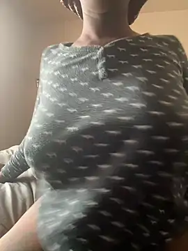 SweetChocolate555 online show from 12-19-24, 04:46