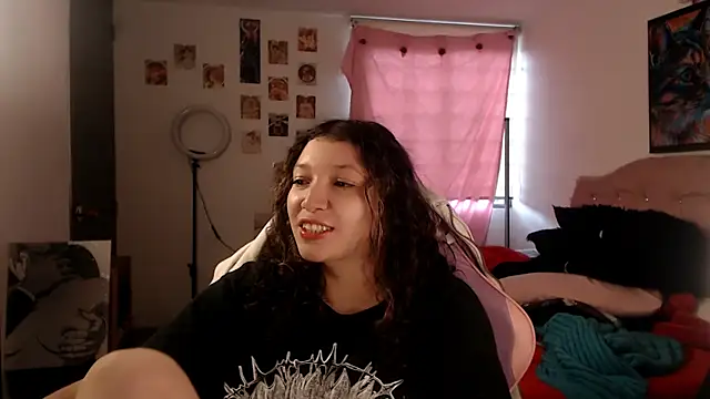 Snapshot of AllyDonfort chatting on 06-12-26, 09:23 AllyDonfort online show from 06-12-26, 09:23