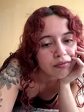 Snapshot of frikigyal chatting on 12-19-25, 10:23 frikigyal online show from 12-19-25, 10:23