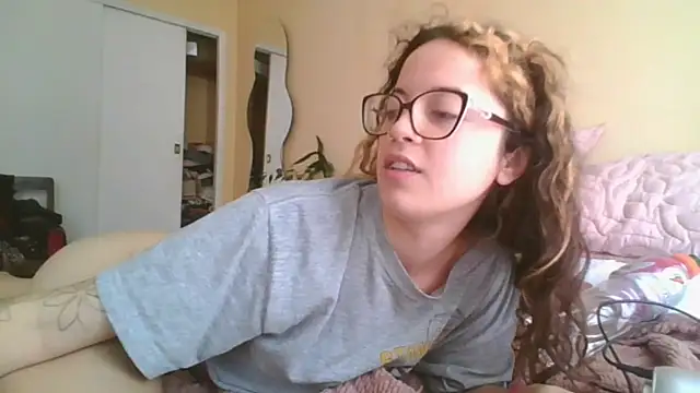 frikigyal online show from 02-20-25, 01:08