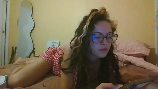 frikigyal online show from 01-17-25, 02:08