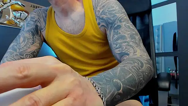 AronGrant online show from 04-03-26, 08:21