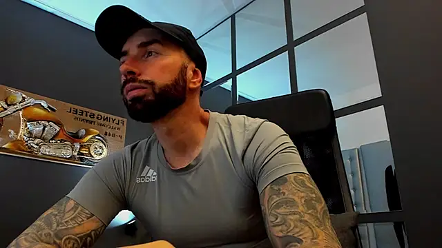 AronGrant online show from 12-14-25, 10:43