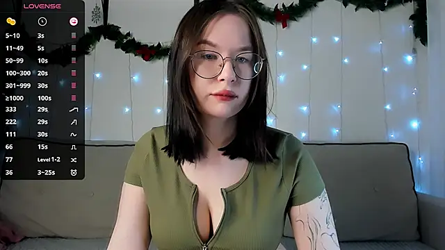 MyNameIsLilith online show from 02-01-26, 07:39