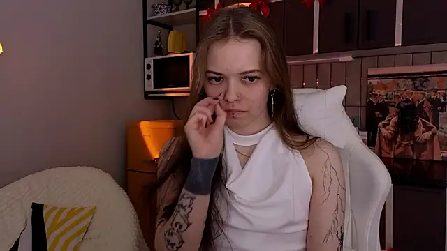 doll lol  online show from 02-13-26, 06:08